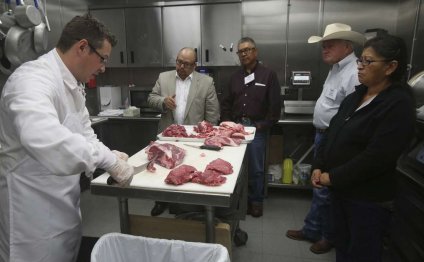 Cutting beef shoulder to