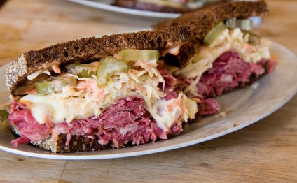 (corned beef, muenster